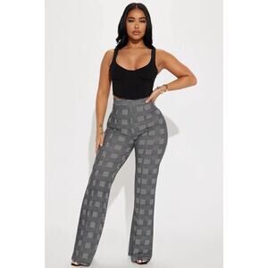 Fashion Nova victoria plaid Houndstooth pants Size XL Women’s Black White